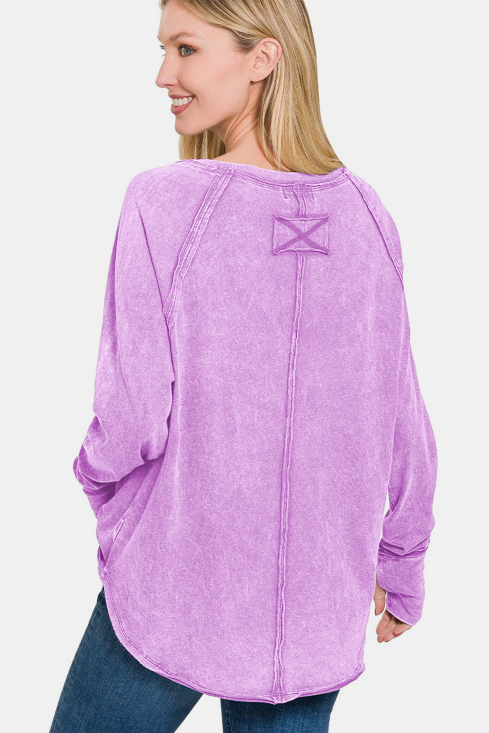 Zenana Thumbhole Cuff Exposed Seam Long Sleeve Round Neck T-Shirt in Lavender Purple NWT