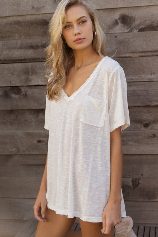 POL Slub Knit V-Neck Tunic T-Shirt in Off White