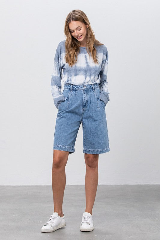 INSANE GENE MEDIUM BLUE WASH DENIM MOM SHORTS