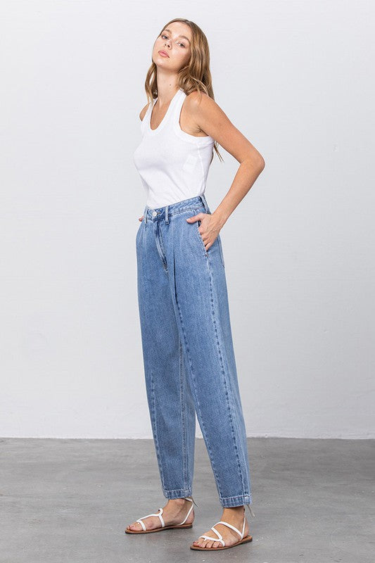 HIGH WAIST SLOUCHY JEANS