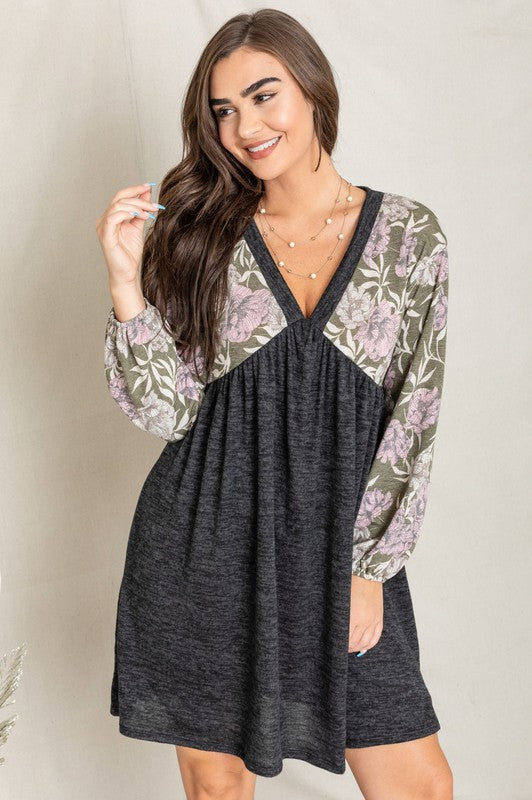 EG Fashion Floral Long Sleeve V Neck Boho Dress in 2 Colors