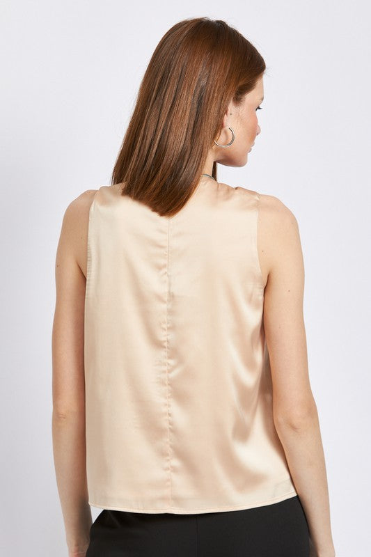 EMORY PARK SLEEVELESS BLOUSE WITH TWIST FRONT