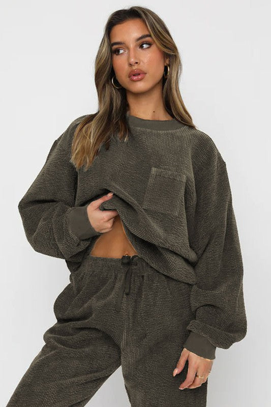 BY CLAUDE TWO PIECE CORDUROY SWEATSHIRT & JOGGERS LOUNGE SET