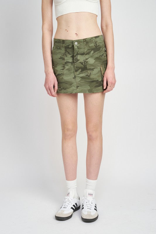 EMORY PARK CAMO CARGO MINI SKIRT