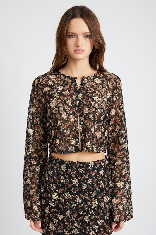 EMORY PARK BELL SLEEVE CROP TOP