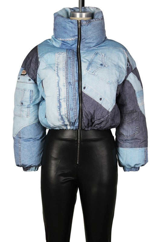 BY CLAUDE DENIM PRINT CROPPED PUFFER JACKET