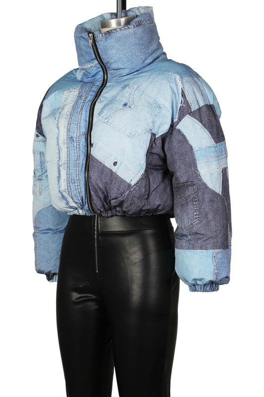 BY CLAUDE DENIM PRINT CROPPED PUFFER JACKET