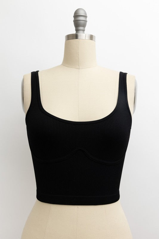 Leto Front Seam Brami Ribbed Cropped Scoop Neck Cami