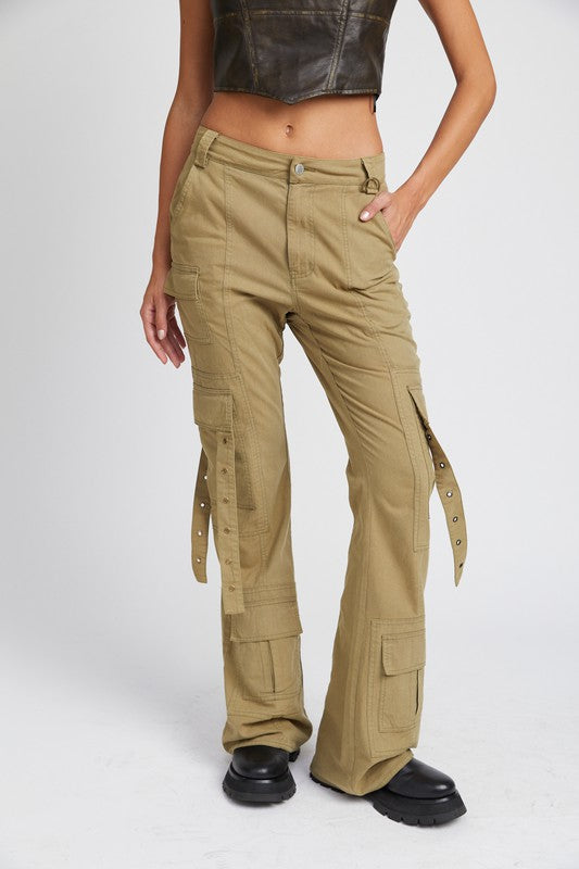 EMORY PARK LOW WAIST CARGO FLARED PANTS