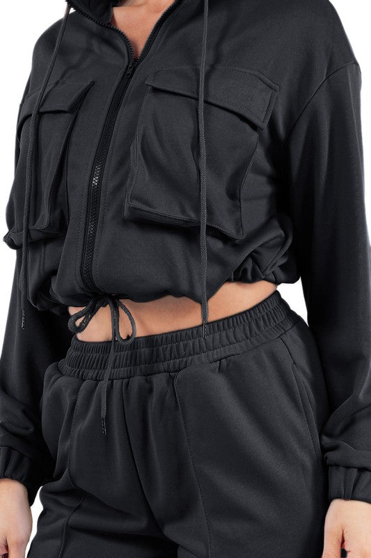 BY CLAUDE TWO PIECE LONG SLEEVE ZIP CROP TOP AND PANTS SWEATSUIT