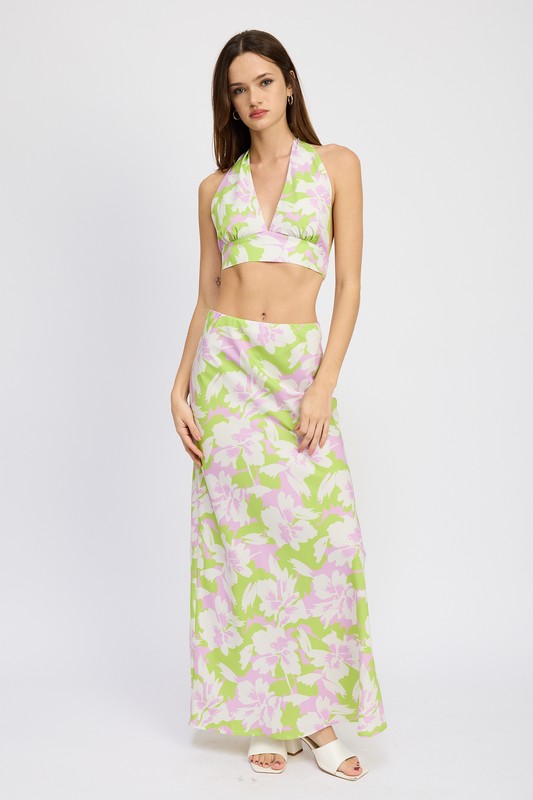 EMORY PARK CLASSIC 90S HALTER CROP TOP IN FLORAL LIME