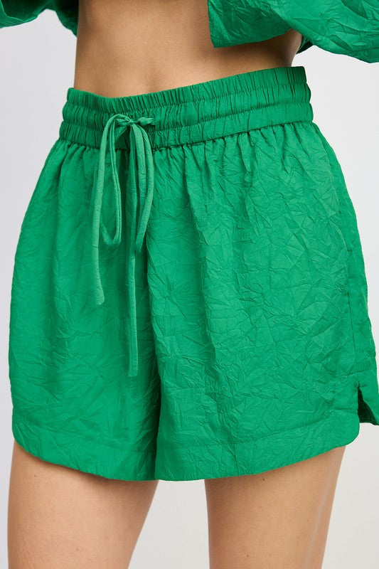 EMORY PARK LOUNGE SHORTS WITH ELASTIC WAISTBAND IN KELLY GREEN