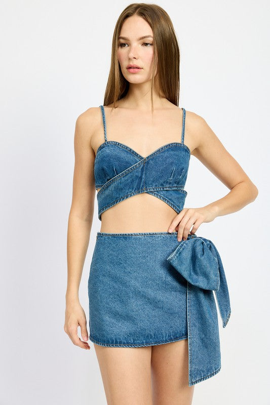 EMORY PARK WRAPPED DETAIL DENIM CROP CAMI TOP