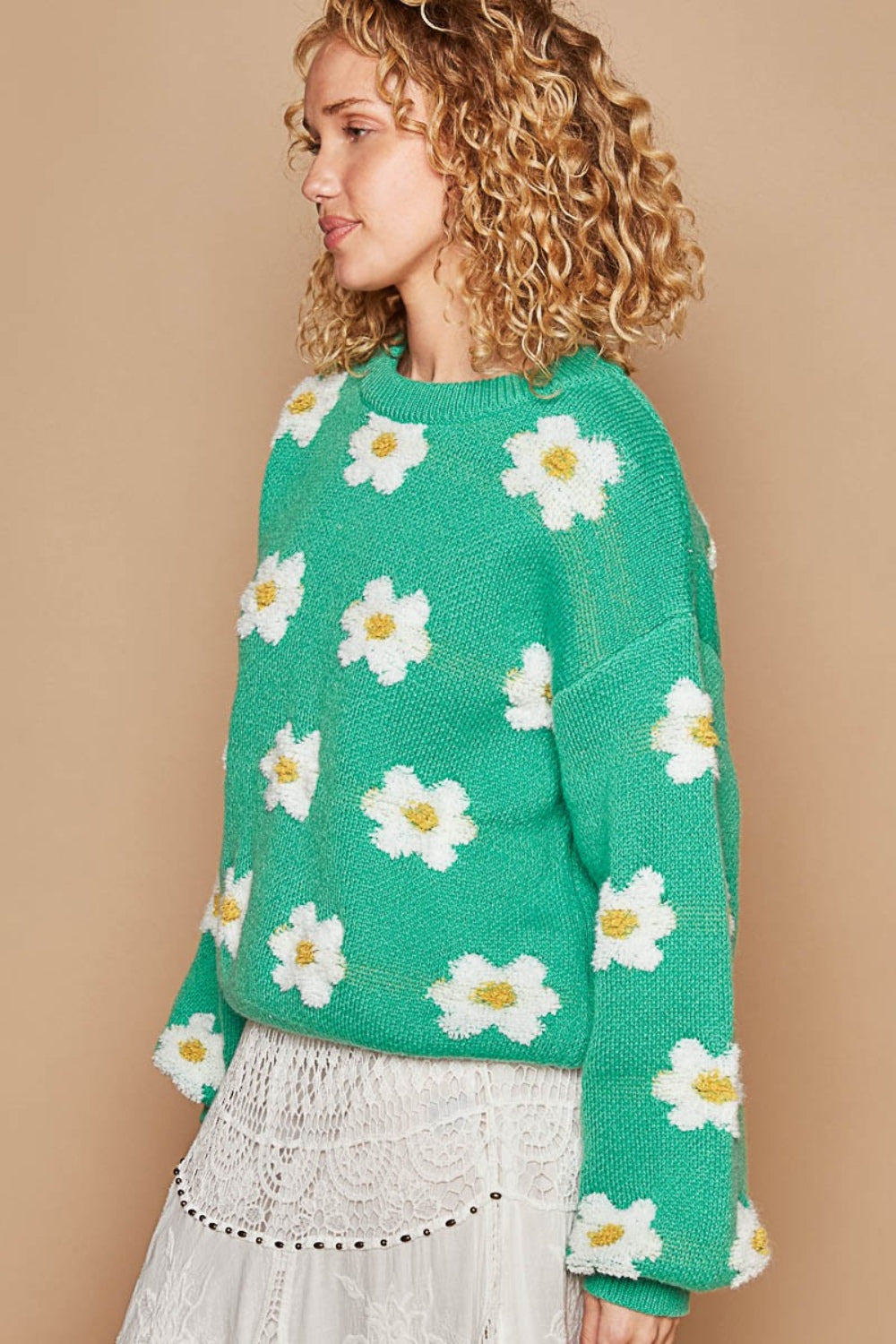 POL Daisy Pattern Drop Shoulder Round Neck Sweater in Shamrock Green Multi NWT