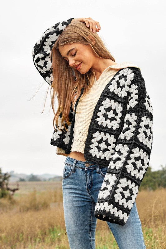 Davi & Dani Two-Tone Floral Square Crochet Open Knit Cropped Cardigan