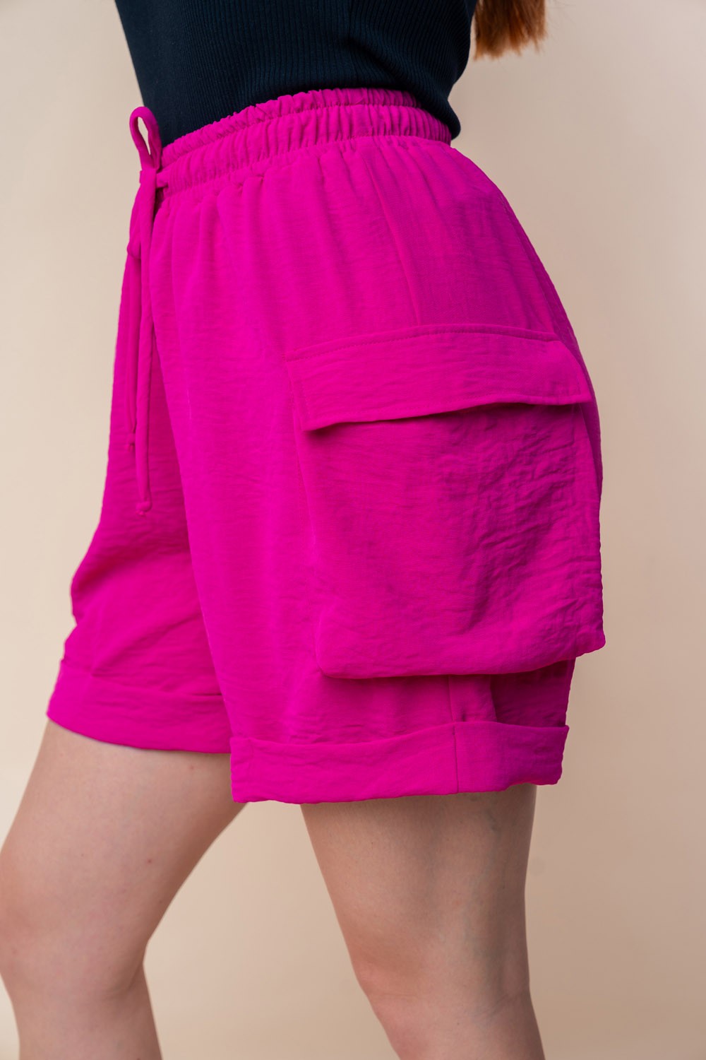 White Birch High Wait Drawstring Knit Cargo Shorts in Fuscia