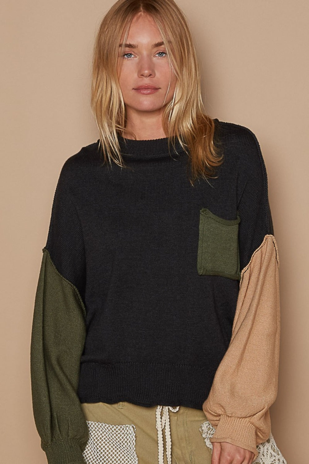 POL Color Block Roll Hem Hacci Sweater in Black Multi