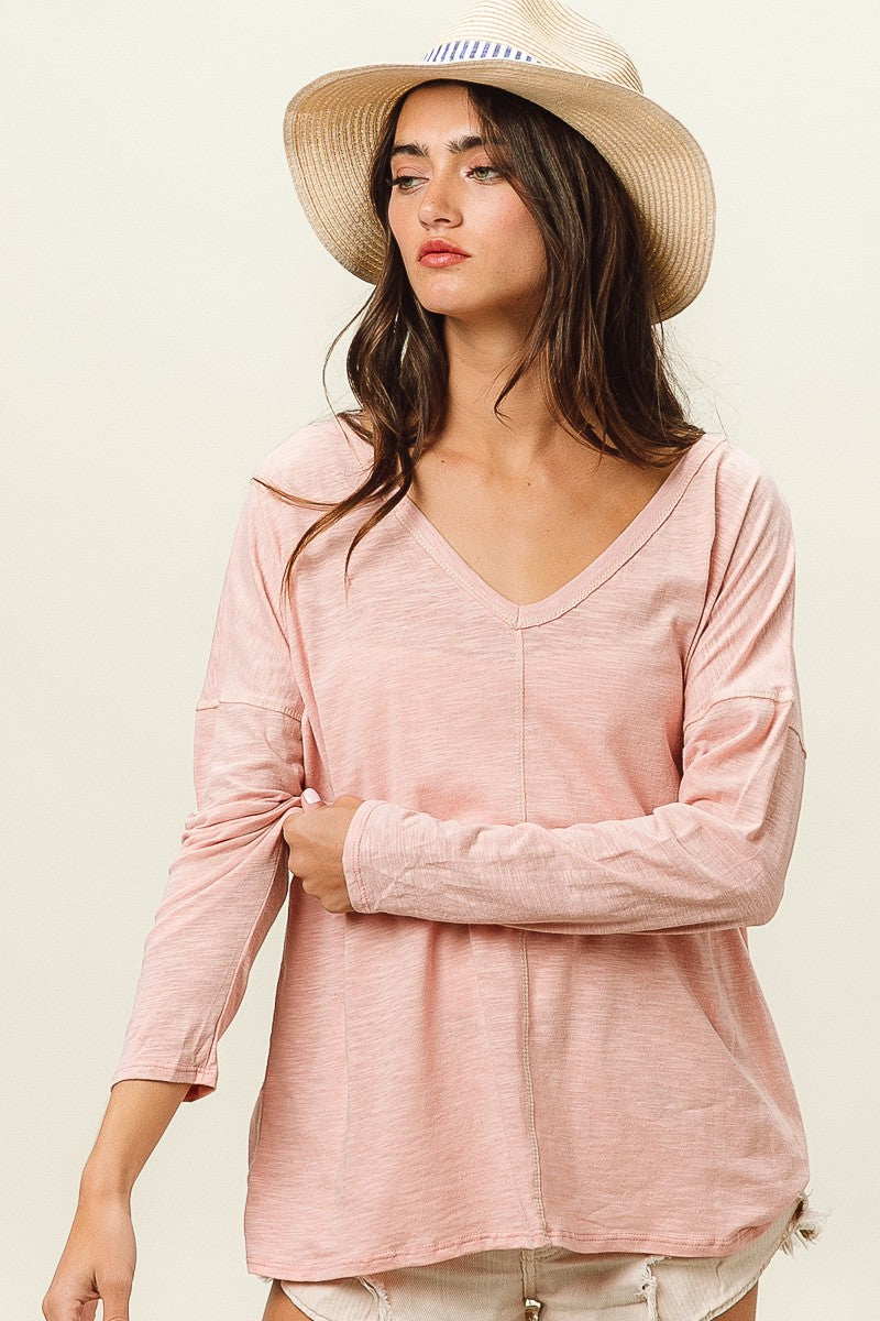 BiBi Exposed Seam Long Sleeve V-Neck T-Shirt in Blush