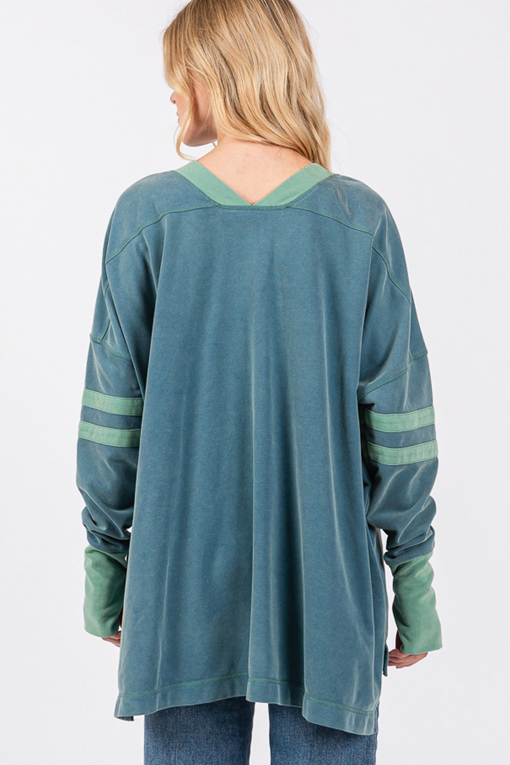 SAGE + FIG Mineral Wash Contrast Oversized V-Neck Tunic Top in Teal Blue Multi