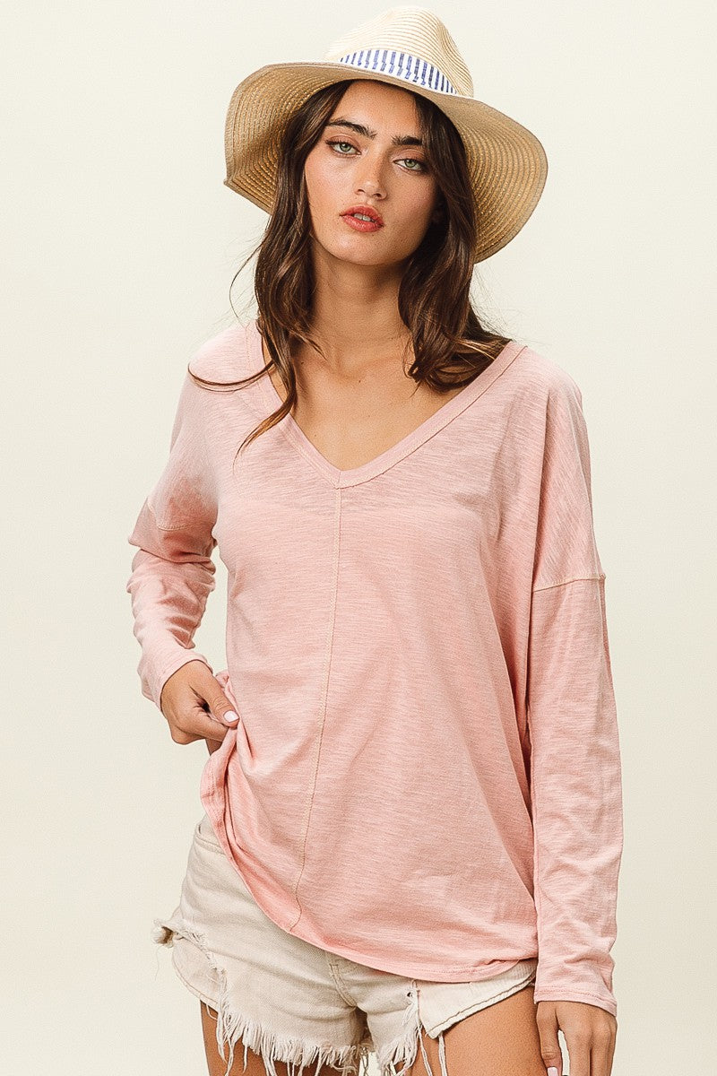 BiBi Exposed Seam Long Sleeve V-Neck T-Shirt in Blush