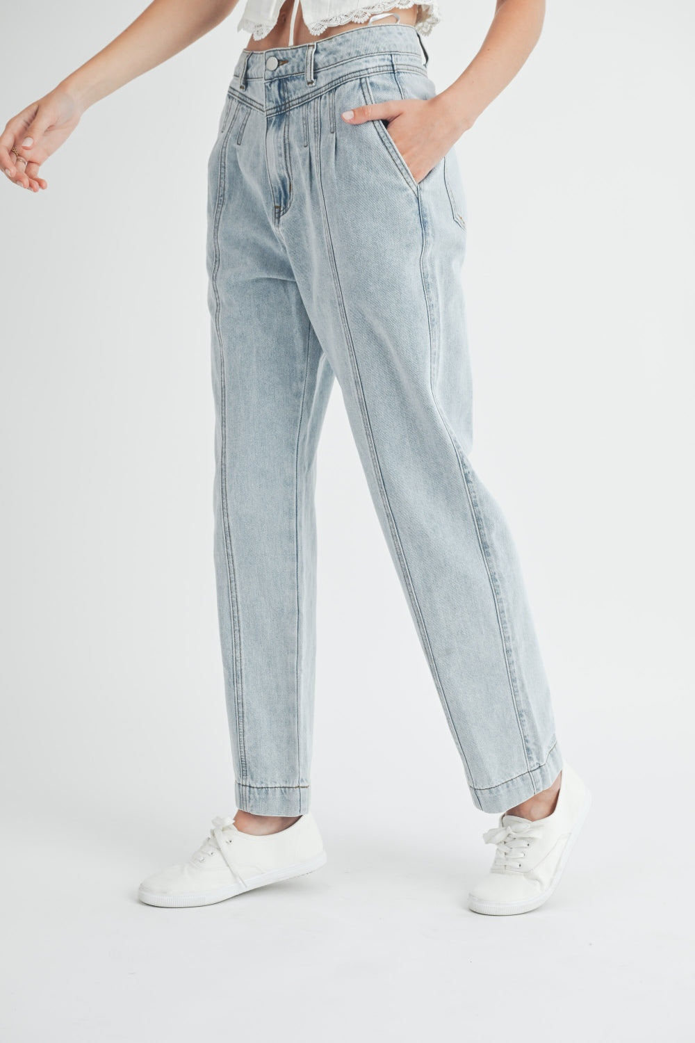 MABLE Pleated Front Straight Ankle Jeans