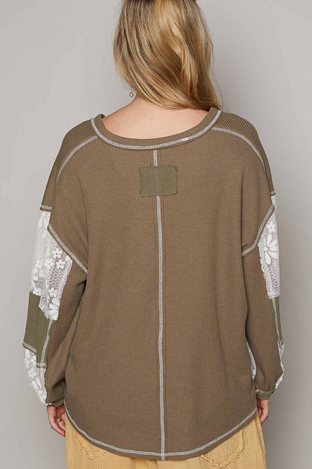 POL Mixed Knit & Lace V-Neck Top in Khaki Olive