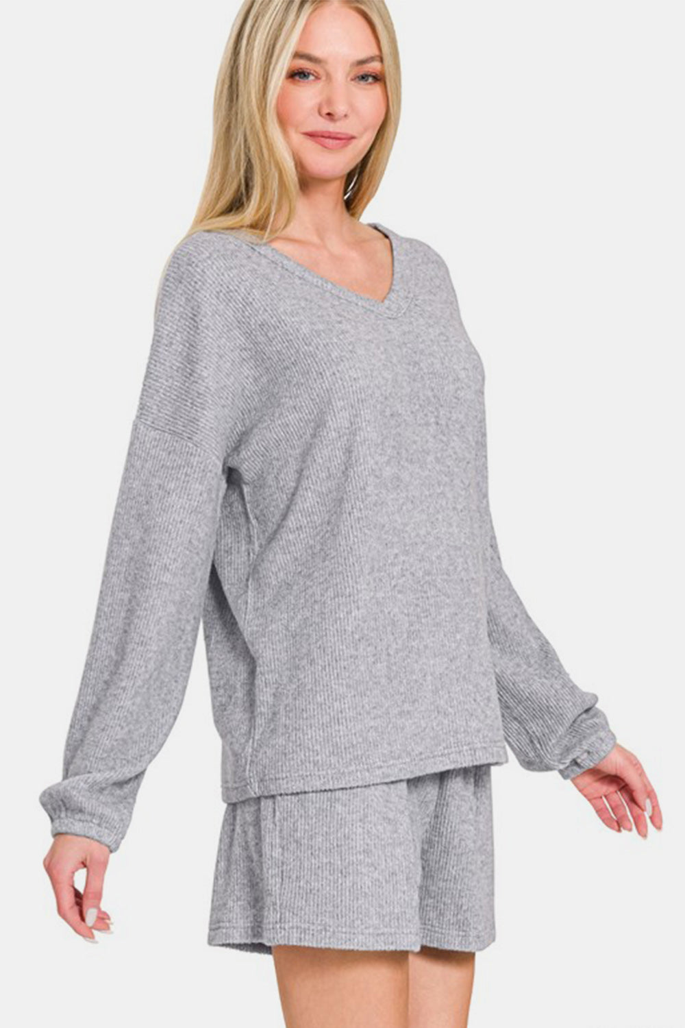 Zenana 2-Piece Set V-Neck Long Sleeve Ribbed Top and Shorts in Heather Gray NWT